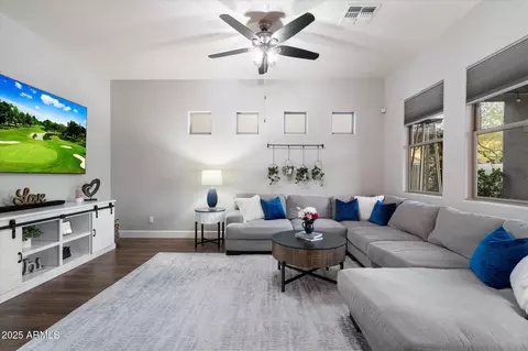 3841 E Patrick Ln, Phoenix, AZ 85050 photo 16