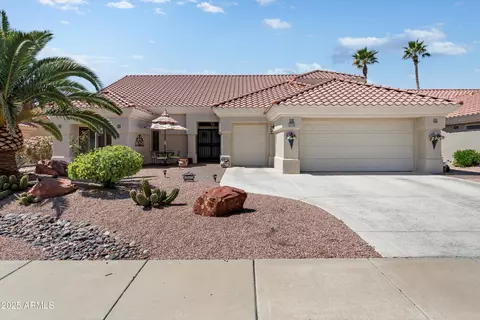 22126 N Lobo Ln, Sun City West, AZ 85375
