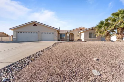 825 N Sierra Vista Dr, Wickenburg, AZ 85390