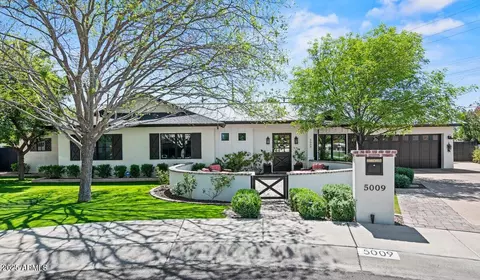 5009 E Calle Redonda --, Phoenix, AZ 85018