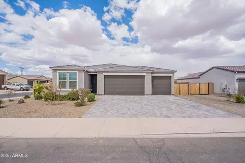 1068 W Hess Ave, Coolidge, AZ 85128