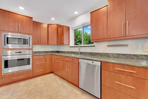 315 E Marlette Ave, Phoenix, AZ 85012 photo 11