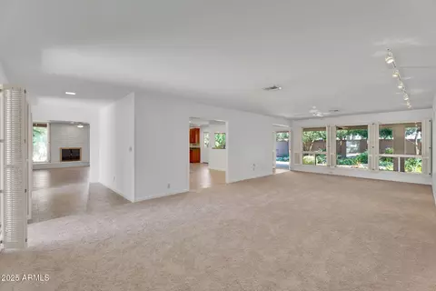 315 E Marlette Ave, Phoenix, AZ 85012 photo 7