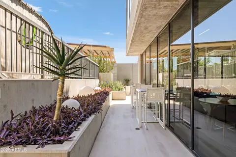 Exterior - 2300 E Campbell Ave #106, Phoenix, AZ 85016 photo 7 of 8