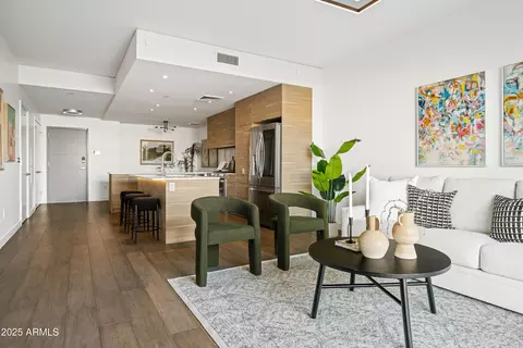 Living - 2300 E Campbell Ave #106, Phoenix, AZ 85016 photo 4 of 4