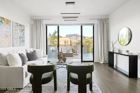Living - 2300 E Campbell Ave #106, Phoenix, AZ 85016 photo 3 of 4