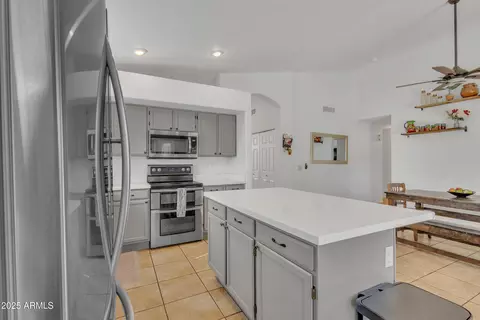 515 W Smoke Tree Rd, Gilbert, AZ 85233 photo 12