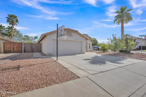 515 W Smoke Tree Rd, Gilbert, AZ 85233 photo 2