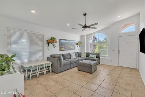 515 W Smoke Tree Rd, Gilbert, AZ 85233 photo 6