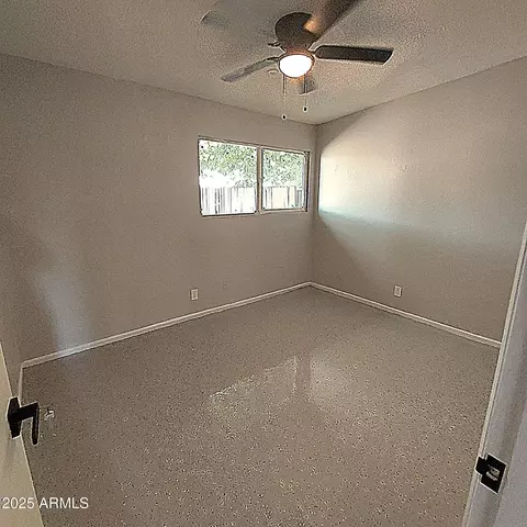 Bedroom - 2202 W Heatherbrae Dr, Phoenix, AZ 85015 photo 1 of 2