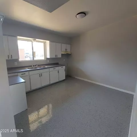 Kitchen - 2202 W Heatherbrae Dr, Phoenix, AZ 85015 photo 1 of 1
