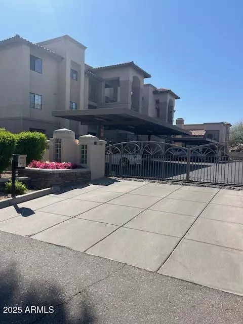 7609 E Indian Bend Rd #1012, Scottsdale, AZ 85250
