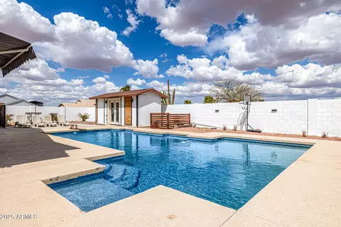 8451 W Plum Hollow Dr, Arizona City, AZ 85123