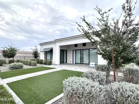 Exterior - 2725 E Derringer Ct, Gilbert, AZ 85297 photo 7 of 9