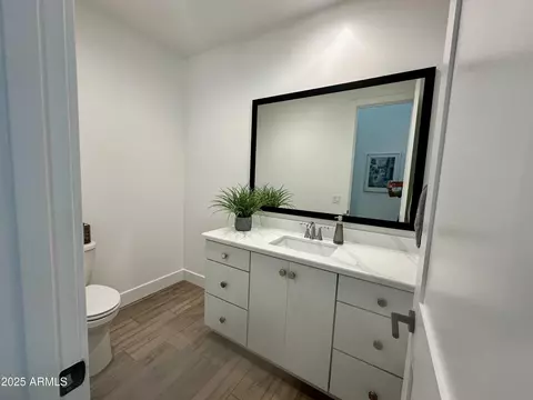 Bath - 2725 E Derringer Ct, Gilbert, AZ 85297 photo 3 of 8