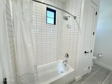Bath - 2725 E Derringer Ct, Gilbert, AZ 85297 photo 8 of 8