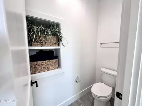 Bath - 2725 E Derringer Ct, Gilbert, AZ 85297 photo 3 of 9