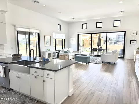 Kitchen - 2725 E Derringer Ct, Gilbert, AZ 85297 photo 1 of 7