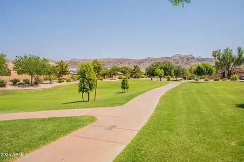 2714 E Valencia Dr, Phoenix, AZ 85042 photo 5
