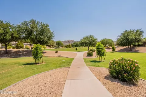 2714 E Valencia Dr, Phoenix, AZ 85042