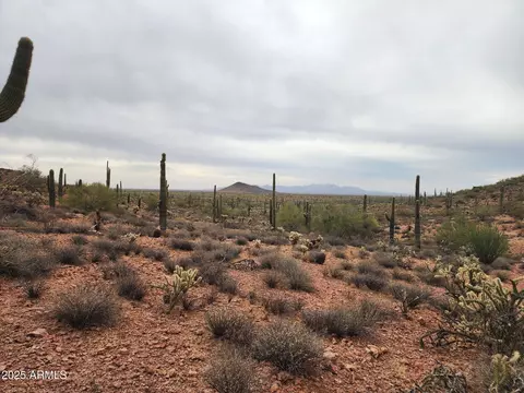 000 W Black Mountain Rd #94, Wittmann, AZ 85361