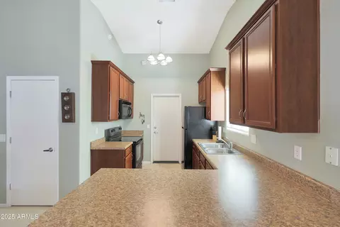 Kitchen - 2181 E 27th Ave, Apache Junction, AZ 85119 photo 3 of 3