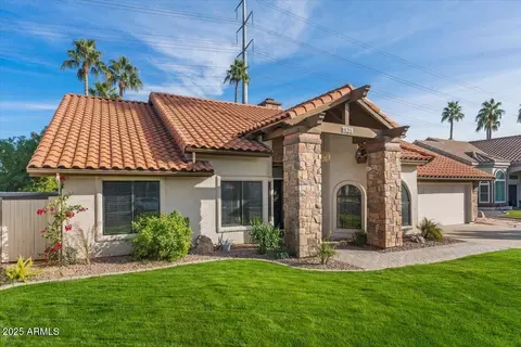 Exterior - 1101 N Peppertree Dr, Gilbert, AZ 85234 photo 4 of 12