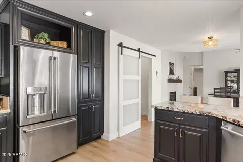 Kitchen - 1101 N Peppertree Dr, Gilbert, AZ 85234 photo 4 of 4