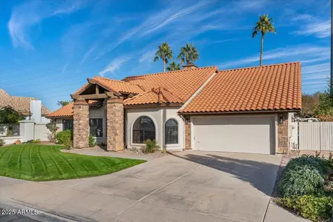 Exterior - 1101 N Peppertree Dr, Gilbert, AZ 85234 photo 3 of 12