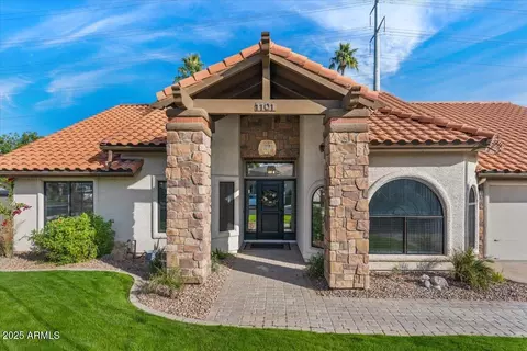 Exterior - 1101 N Peppertree Dr, Gilbert, AZ 85234 photo 2 of 12