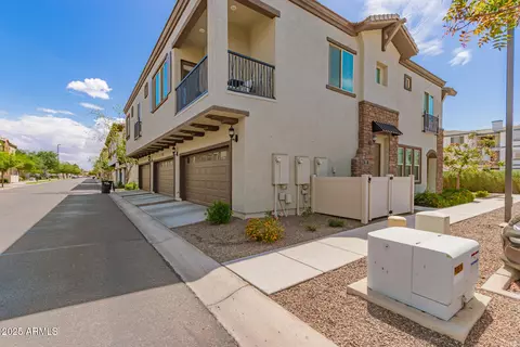 1851 E Frye Rd #101, Gilbert, AZ 85295