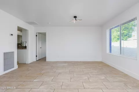 Living - 1868 E La Donna Dr, Tempe, AZ 85283 photo 5 of 11