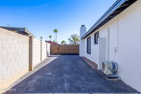 Exterior - 1868 E La Donna Dr, Tempe, AZ 85283 photo 11 of 21