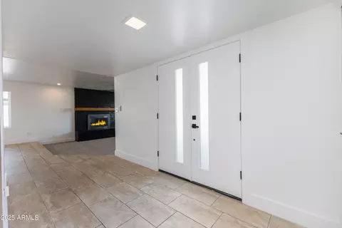 Entry Way - 1868 E La Donna Dr, Tempe, AZ 85283 photo 1 of 2