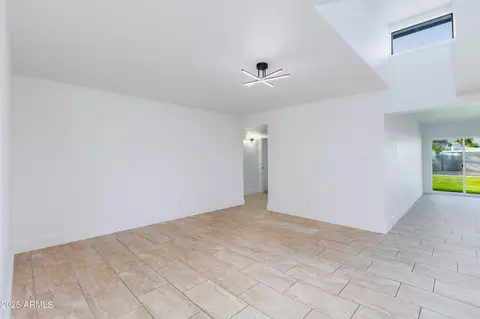 Living - 1868 E La Donna Dr, Tempe, AZ 85283 photo 7 of 11