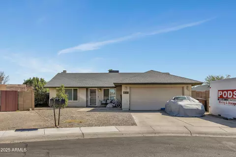 8137 W Wood Dr, Peoria, AZ 85381