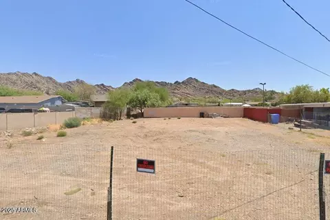 9711 N 15th Pl #00, Phoenix, AZ 85020