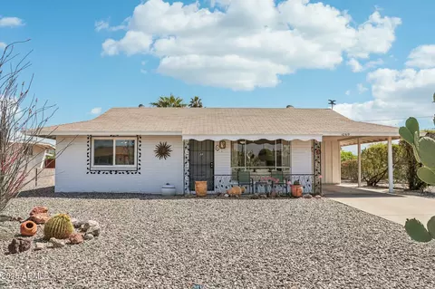 10519 W Sun City Blvd, Sun City, AZ 85351