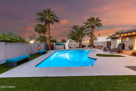 Exterior - 3532 E North Ln, Phoenix, AZ 85028 photo 11 of 28