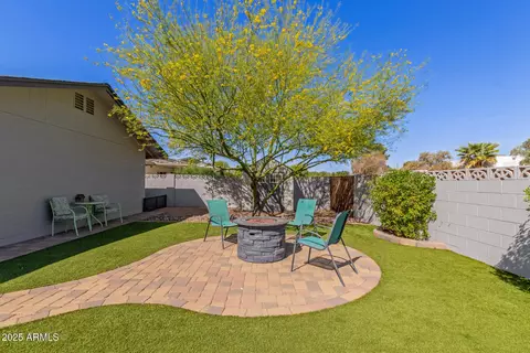 Exterior - 3532 E North Ln, Phoenix, AZ 85028 photo 15 of 28