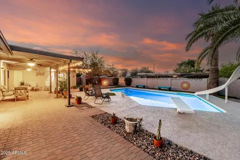 Exterior - 3532 E North Ln, Phoenix, AZ 85028 photo 19 of 28