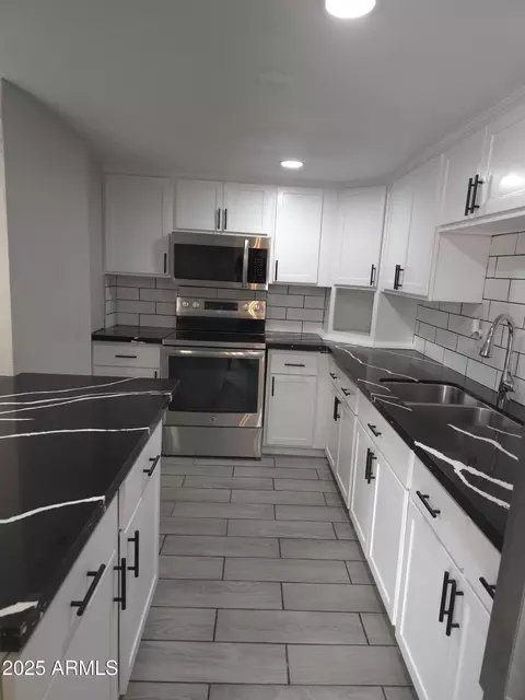 4043 W Palomino Rd, Phoenix, AZ 85019