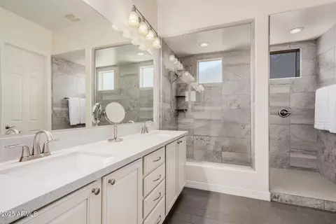 3269 E Ironside Ln, Gilbert, AZ 85298 photo 10