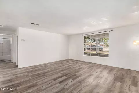 1141 Eva St, Phoenix, AZ 85020 photo 5