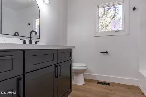 Bath - 715 E Skyway Ct, Payson, AZ 85541 photo 3 of 5
