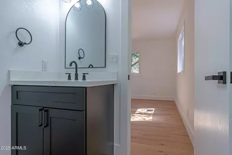 Bath - 715 E Skyway Ct, Payson, AZ 85541 photo 2 of 5