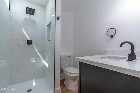Bath - 715 E Skyway Ct, Payson, AZ 85541 photo 1 of 5