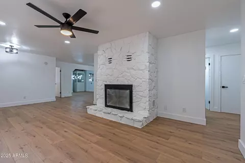 Living - 715 E Skyway Ct, Payson, AZ 85541 photo 4 of 4