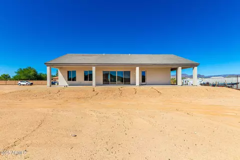 Exterior - 34889 N 3rd St, Phoenix, AZ 85086 photo 6 of 9