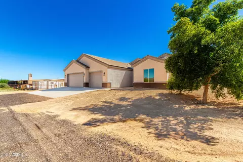 Exterior - 34889 N 3rd St, Phoenix, AZ 85086 photo 3 of 9